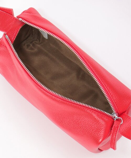 notch.(ノッチ)の「【sweet web掲載】COOCO シュリンクレザースクエアショルダーバッグ(ショルダーバッグ・レディース・ブラウン/ブラック/オフホワイト/シルバー/レッド・FREE)」の15枚目の写真