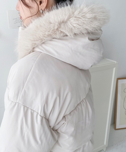 moment+（モーメントプラス）の「ファイバーダウンフードファー