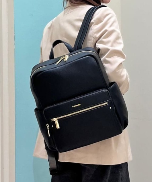 & chouette(アンドシュエット)の「シンプルスクエアリュック(PC対応)(バックパック/リュック・レディース・オールドローズ系/オフホワイト/ブラック・FREE)」の2枚目の写真