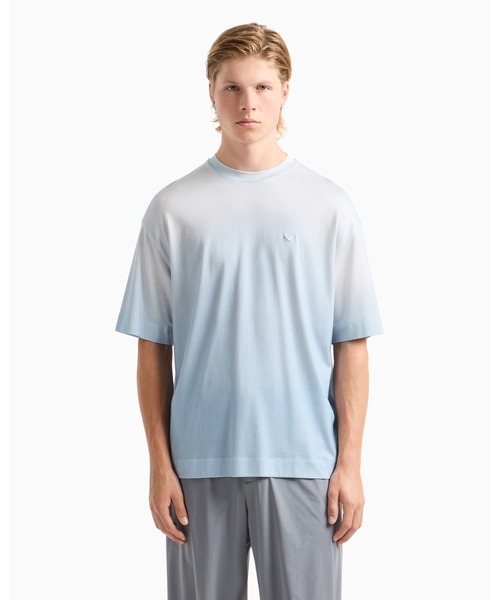 EMPORIO ARMANI(エンポリオアルマーニ)の「【エンポリオ アルマーニ】ASV オーバーサイズTシャツ リヨセル混紡ジャージー グラデーション(Tシャツ/カットソー・メンズ・アクア・LARGE/MEDIUM/X-LARGE/XX-LARGE/X-SMALL/SMALL)」の1枚目の写真