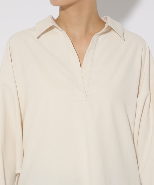 Elura（エルーラ）の「アイロンいらずスキッパーシャツ/321622（シャツ/ブラウス・レディース・ネイビー/グリーン系その他4/オフホワイト・MEDIUM/LARGE）」の11枚目の写真