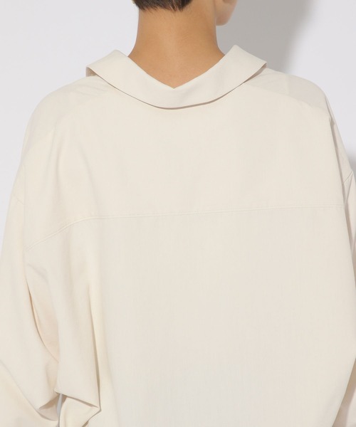 Elura（エルーラ）の「アイロンいらずスキッパーシャツ/321622（シャツ/ブラウス・レディース・ネイビー/グリーン系その他4/オフホワイト・MEDIUM/LARGE）」の15枚目の写真