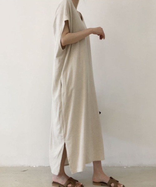 maison de LATIR(メゾンドラティール)の「2wayバックカシュクールロングワンピース(ワンピース・レディース・ブラック/ベージュ/ブラウン・ONESIZE)」の7枚目の写真