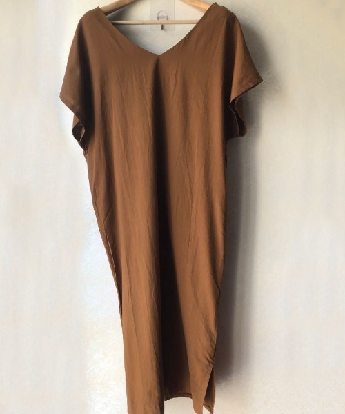 maison de LATIR(メゾンドラティール)の「2wayバックカシュクールロングワンピース(ワンピース・レディース・ブラック/ベージュ/ブラウン・ONESIZE)」の14枚目の写真