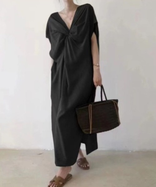 maison de LATIR(メゾンドラティール)の「2wayバックカシュクールロングワンピース(ワンピース・レディース・ブラック/ベージュ/ブラウン・ONESIZE)」の21枚目の写真