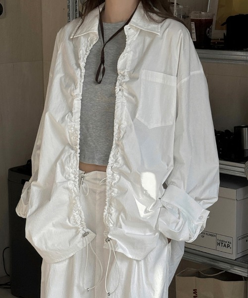 SUWDEE(スーディー)の「drawstring oversize shirt(シャツ/ブラウス・レディース・ホワイト/ブラウン・FREE)」の2枚目の写真