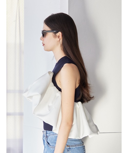 etre loin（エトルワン）の「Voluminous frill knit top（ニット/セーター・レディース・ブラック/ホワイト/ネイビー・M）」の21枚目の写真