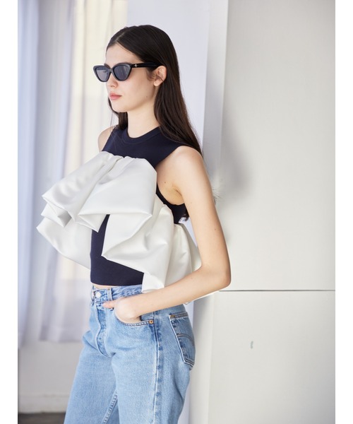etre loin(エトルワン)の「Voluminous frill knit top(ニット/セーター・レディース・ブラック/ホワイト/ネイビー・M)」の16枚目の写真