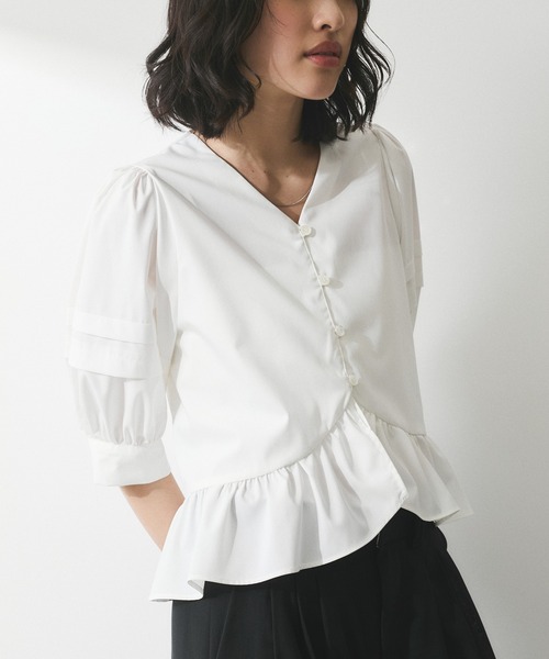 ADAM ET ROPE'（アダムエロペ）の「【WEB限定】パフスリーブギャザーブラウス（シャツ/ブラウス・レディース・オフホワイト/ブラック/ブラック系その他/ホワイト・FREE）」の7枚目の写真