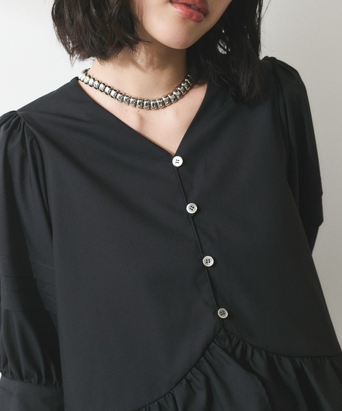 ADAM ET ROPE'（アダムエロペ）の「【WEB限定】パフスリーブギャザーブラウス（シャツ/ブラウス・レディース・オフホワイト/ブラック/ブラック系その他/ホワイト・FREE）」の13枚目の写真