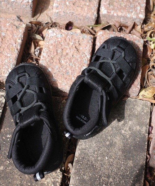 AmiAmi（アミアミ）の「軽量！水陸両用 アウトドアサンダル/水抜きソール（サンダル・キッズ・ベージュ/ブラック・15cm/16cm/17cm/18cm/19cm/20cm/21cm/22cm）」の22枚目の写真