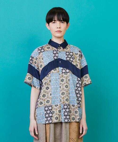 FRAPBOIS(フラボア)の「パッチクロア シャツ(シャツ/ブラウス・レディース・オレンジ系その他/ブルー系その他・2/1)」の2枚目の写真