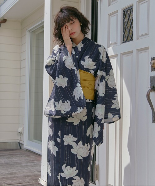 loin nuit（ロワンニュイ）の「nuance line lotus yukata / ニュアンス