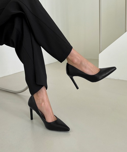 SAPPUN（サプン）の「Cameli ベーシック スティレットヒール (7cm)（パンプス・レディース・アイボリー/ブラック/ライトベージュ・22.0cm/22.5cm/23.0cm/23.5cm/24.0cm/24.5cm/25.0cm）」の3枚目の写真