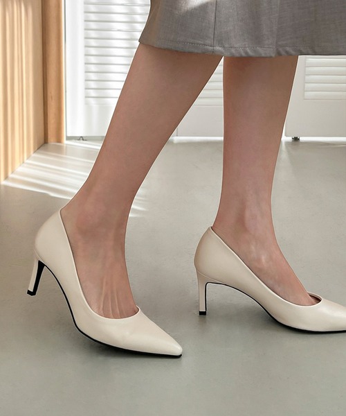 SAPPUN（サプン）の「Cameli ベーシック スティレットヒール (7cm)（パンプス・レディース・アイボリー/ブラック/ライトベージュ・22.0cm/22.5cm/23.0cm/23.5cm/24.0cm/24.5cm/25.0cm）」の6枚目の写真