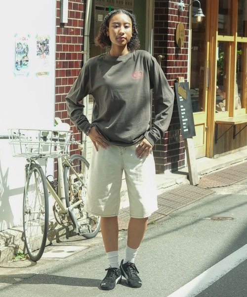roial（ロイアル）の「DESIGN TEE/ROIAL(ロイアル)バックプリントロングカットソー（Tシャツ/カットソー・メンズ・チャコールグレー/ホワイト/グリーン系その他3・MEDIUM/SMALL/LARGE）」の11枚目の写真