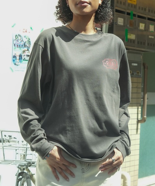 roial（ロイアル）の「DESIGN TEE/ROIAL(ロイアル)バックプリントロングカットソー（Tシャツ/カットソー・メンズ・チャコールグレー/ホワイト/グリーン系その他3・MEDIUM/SMALL/LARGE）」の16枚目の写真