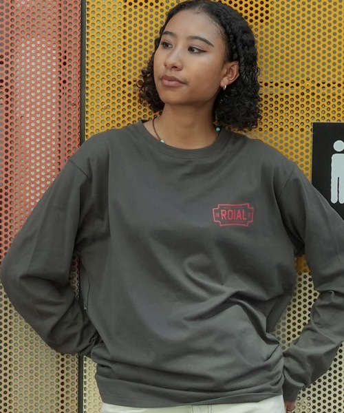 roial（ロイアル）の「DESIGN TEE/ROIAL(ロイアル)バックプリントロングカットソー（Tシャツ/カットソー・メンズ・チャコールグレー/ホワイト/グリーン系その他3・MEDIUM/SMALL/LARGE）」の13枚目の写真