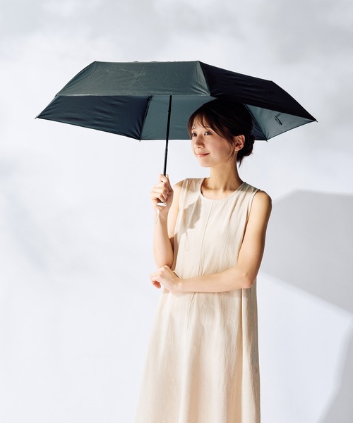 FLO(A)TUS(フロータス)の「遮光率100% UV 晴雨兼用折りたたみ日傘 超撥水 フロータス ”54cm"(折りたたみ傘・レディース・ベージュ/ホワイト/ライトグレー/ブラック・FREE)」の3枚目の写真