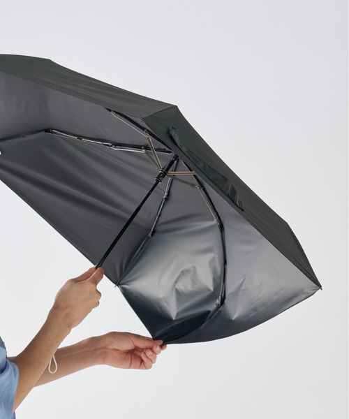 FLO(A)TUS(フロータス)の「遮光率100% UV 晴雨兼用折りたたみ日傘 超撥水 フロータス ”54cm"(折りたたみ傘・レディース・ベージュ/ホワイト/ライトグレー/ブラック・FREE)」の15枚目の写真