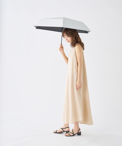 FLO(A)TUS(フロータス)の「遮光率100% UV 晴雨兼用折りたたみ日傘 超撥水 フロータス ”54cm"(折りたたみ傘・レディース・ベージュ/ホワイト/ライトグレー/ブラック・FREE)」の18枚目の写真