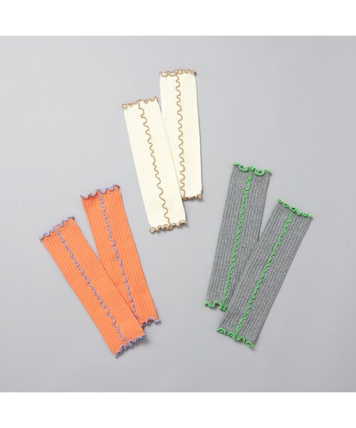 BREEZE（ブリーズ）の「【Bpop】メロウリブレッグウォーマー（ベビーシューズ/ベビーソックス・キッズ・オレンジ/アイボリー/グレー・90）」の4枚目の写真