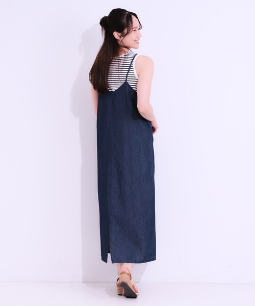 SHOO・LA・RUE(シューラルー)の「【S-LL】女性らしさ漂う ライトデニム Aラインキャミワンピース(ワンピース・レディース・ネイビー/ライトブルー/ブラック・04/03/02/01)」の20枚目の写真