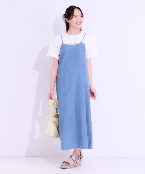 SHOO・LA・RUE(シューラルー)の「【S-LL】女性らしさ漂う ライトデニム Aラインキャミワンピース(ワンピース・レディース・ネイビー/ライトブルー/ブラック・04/03/02/01)」の10枚目の写真
