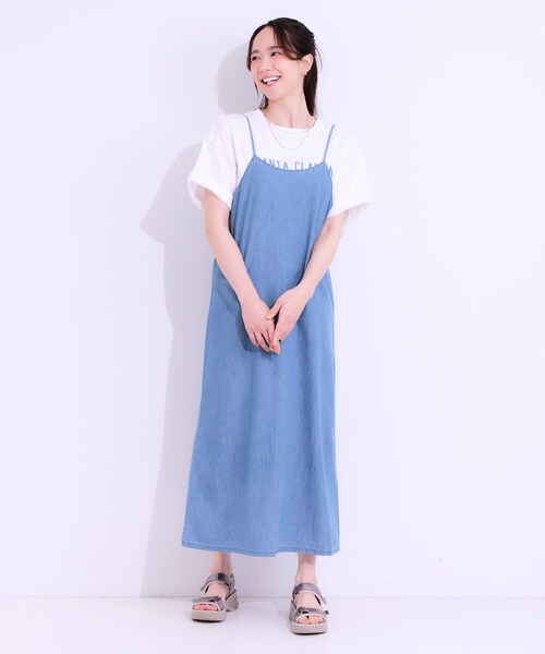 SHOO・LA・RUE(シューラルー)の「【S-LL】女性らしさ漂う ライトデニム Aラインキャミワンピース(ワンピース・レディース・ネイビー/ライトブルー/ブラック・04/03/02/01)」の12枚目の写真