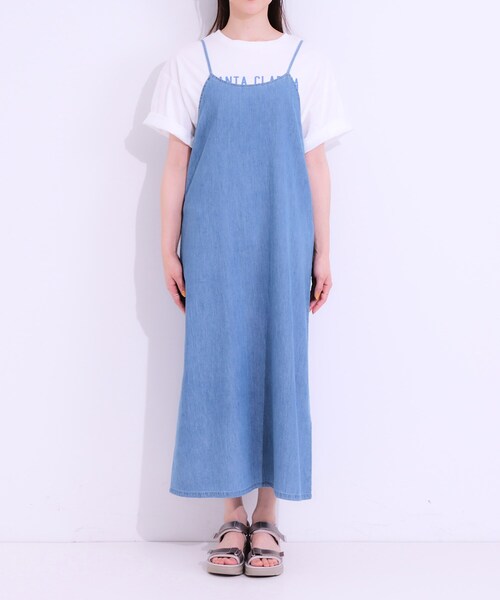 SHOO・LA・RUE(シューラルー)の「【S-LL】女性らしさ漂う ライトデニム Aラインキャミワンピース(ワンピース・レディース・ネイビー/ライトブルー/ブラック・04/03/02/01)」の14枚目の写真