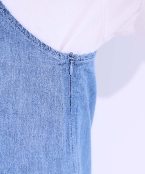 SHOO・LA・RUE(シューラルー)の「【S-LL】女性らしさ漂う ライトデニム Aラインキャミワンピース(ワンピース・レディース・ネイビー/ライトブルー/ブラック・04/03/02/01)」の6枚目の写真