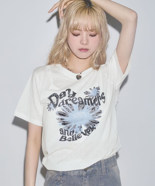 クリーム色 グラフィックTシャツ【専用出品】 セール】ジョーダン ウィメンズ クロップド グラフィック T