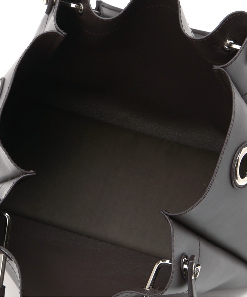 NATURAL BEAUTY BASIC（ナチュラルビューティーベーシック）の「◇メタルハンドルタックショルダーバッグ（ショルダーバッグ・レディース・ダークブラウン/ブラック/グレイッシュベージュ・ﾌﾘ-）」の17枚目の写真