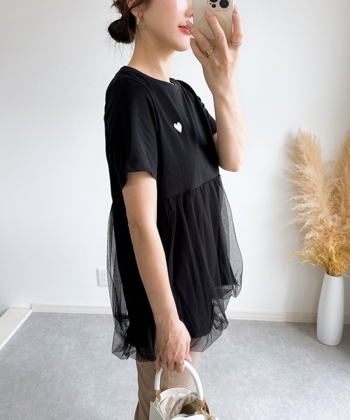 &. NOSTALGIA(アンドドットノスタルジア)の「【ZOZO限定】チュールバルーンハート刺繍Tシャツ(Tシャツ/カットソー・レディース・ブラック/ホワイト・M)」の8枚目の写真