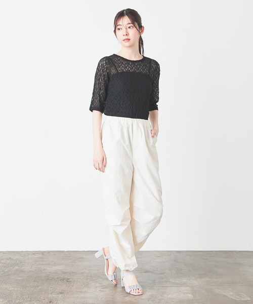 Honeys(ハニーズ)の「総レーストップス(Tシャツ/カットソー・レディース・アイボリー/サックスブルー/ブラック/ブラウン・L/M/S)」の7枚目の写真