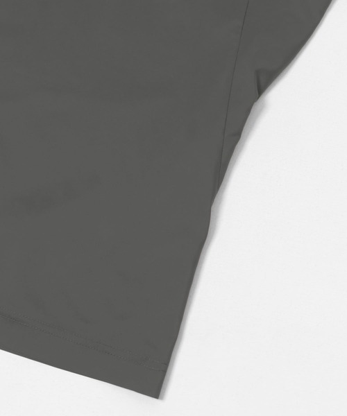 URBAN RESEARCH（アーバンリサーチ）の「SHADOW RIP SHORT-SLEEVE T-SHIRTS（Tシャツ/カットソー・メンズ・チャコールグレー/ブラック・MEDIUM/LARGE）」の18枚目の写真