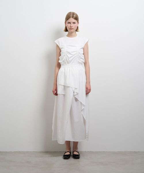 LANVIN en Bleu(ランバンオンブルー)の「撥水速乾ナイロンラッフルパンツ(その他パンツ・レディース・チャコールグレー/オフホワイト/ブラック・38/36)」の16枚目の写真