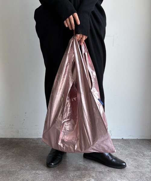 DouDou(ドゥドゥ)の「25HO STANDARD BAGGU メタリック(ショルダーバッグ・レディース・ホワイト/ピンク/シルバー/ゴールド・FREE)」の10枚目の写真