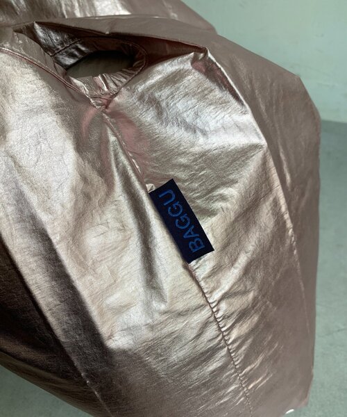 DouDou(ドゥドゥ)の「25HO STANDARD BAGGU メタリック(ショルダーバッグ・レディース・ホワイト/ピンク/シルバー/ゴールド・FREE)」の13枚目の写真