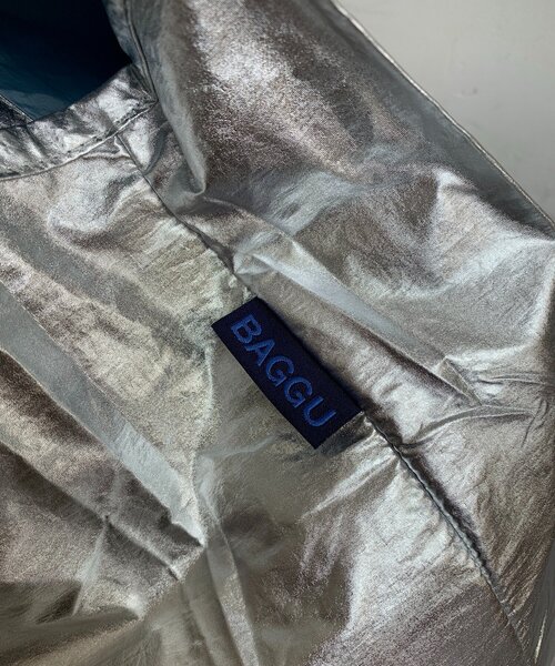 DouDou(ドゥドゥ)の「25HO STANDARD BAGGU メタリック(ショルダーバッグ・レディース・ホワイト/ピンク/シルバー/ゴールド・FREE)」の16枚目の写真