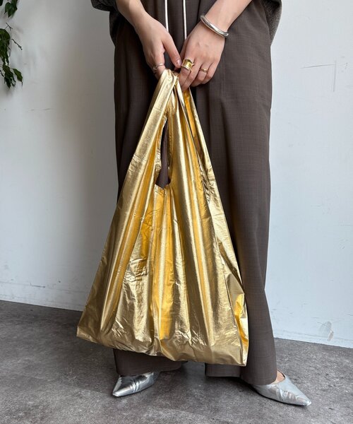 DouDou(ドゥドゥ)の「25HO STANDARD BAGGU メタリック(ショルダーバッグ・レディース・ホワイト/ピンク/シルバー/ゴールド・FREE)」の18枚目の写真