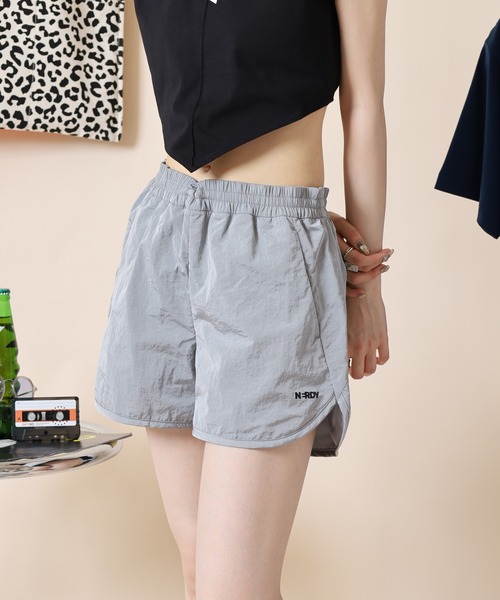 NERDY(ノルディ)の「ウーブンドルフィンショーツ(その他パンツ・レディース・シルバー/ピンク/ホワイト・S/SS/M)」の9枚目の写真