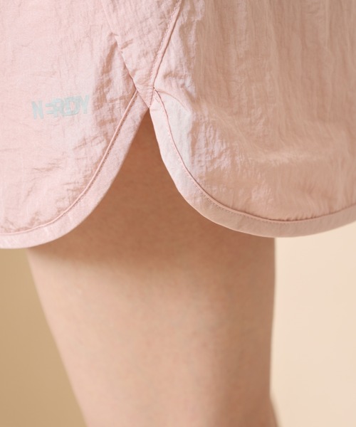 NERDY(ノルディ)の「ウーブンドルフィンショーツ(その他パンツ・レディース・シルバー/ピンク/ホワイト・S/SS/M)」の16枚目の写真