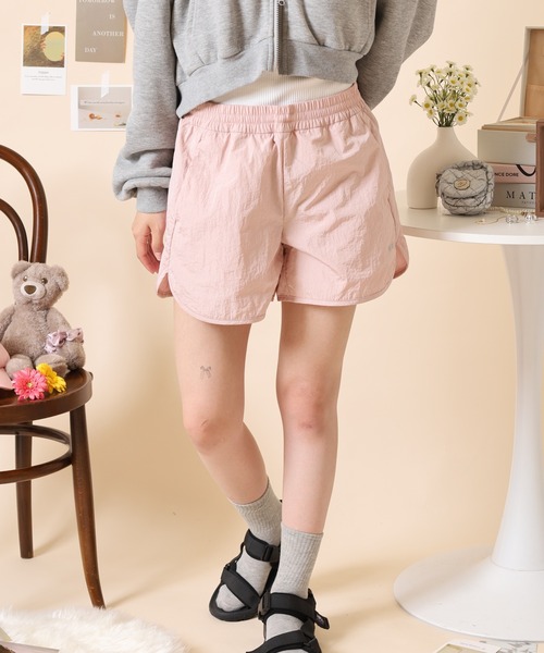 NERDY(ノルディ)の「ウーブンドルフィンショーツ(その他パンツ・レディース・シルバー/ピンク/ホワイト・S/SS/M)」の19枚目の写真