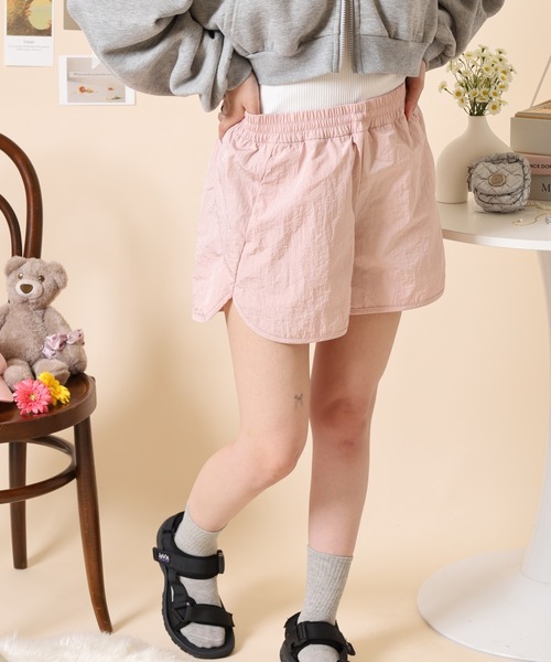 NERDY(ノルディ)の「ウーブンドルフィンショーツ(その他パンツ・レディース・シルバー/ピンク/ホワイト・S/SS/M)」の21枚目の写真