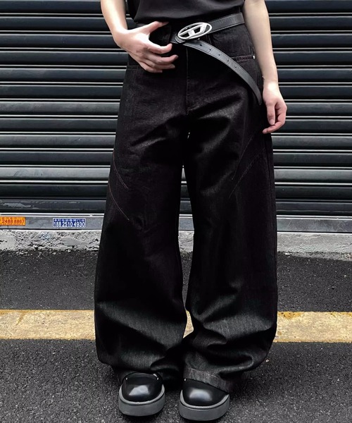 WESTBOY(ウエストボーイ)の「ルーズバギー ワイドブラックデニムパンツ WO25S12PT01【WB ORIGINALS】(デニムパンツ・メンズ・ブラック・M/L/XL)」の5枚目の写真