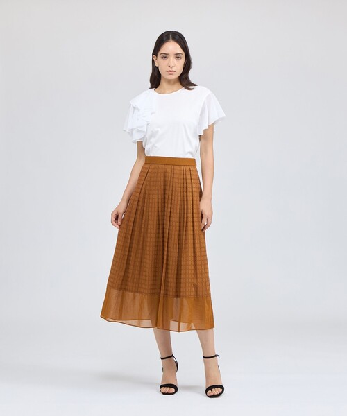 EPOCA(エポカ)の「シアーラッフルジャージー デザインカットソー(Tシャツ/カットソー・レディース・ブラック/グレー系その他/オフホワイト・40)」の14枚目の写真