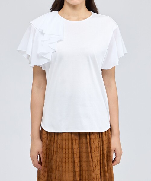 EPOCA(エポカ)の「シアーラッフルジャージー デザインカットソー(Tシャツ/カットソー・レディース・ブラック/グレー系その他/オフホワイト・40)」の11枚目の写真