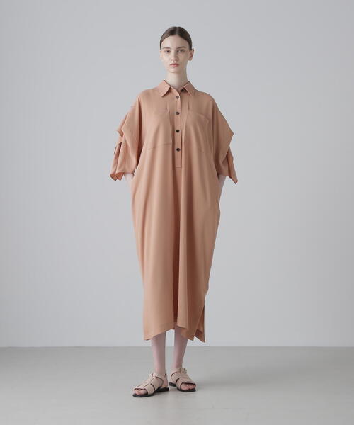 ADORE（アドーア）の「ＫＩＭＯＮＯＴバックサテンワンピース（ワンピース・レディース・ピンク/ブラック・38）」の20枚目の写真