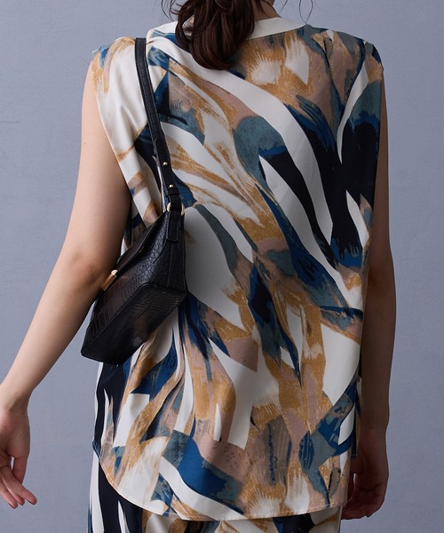 NICOLE white（ニコルホワイト）の「バック柄プリントスリーブレスTシャツ（Tシャツ/カットソー・レディース・ブラウン/ブラック/オフホワイト・FREE）」の19枚目の写真